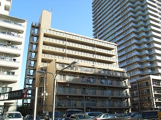 板橋区板橋のマンションの建物外観