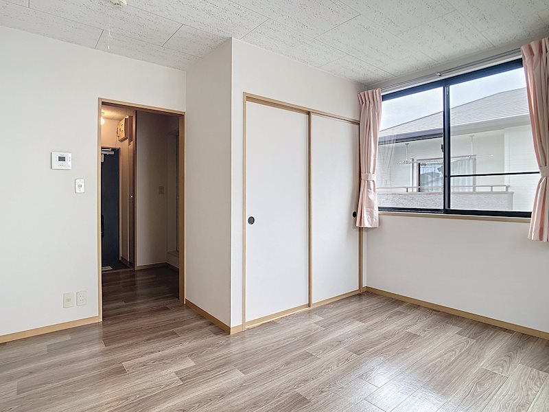 居室・リビング　居室８帖