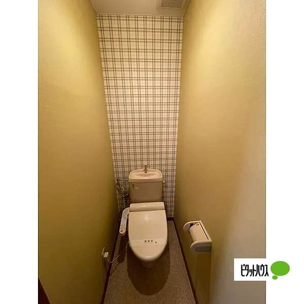 トイレ　１０２