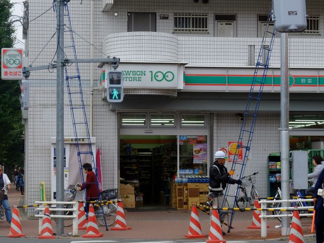 コンビニ　ストア１００（コンビニ）まで650m