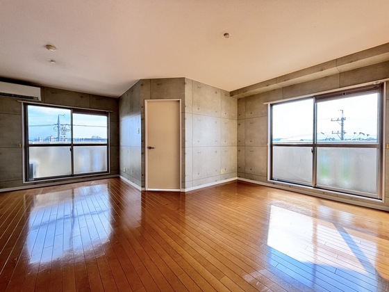 居室・リビング　リビング