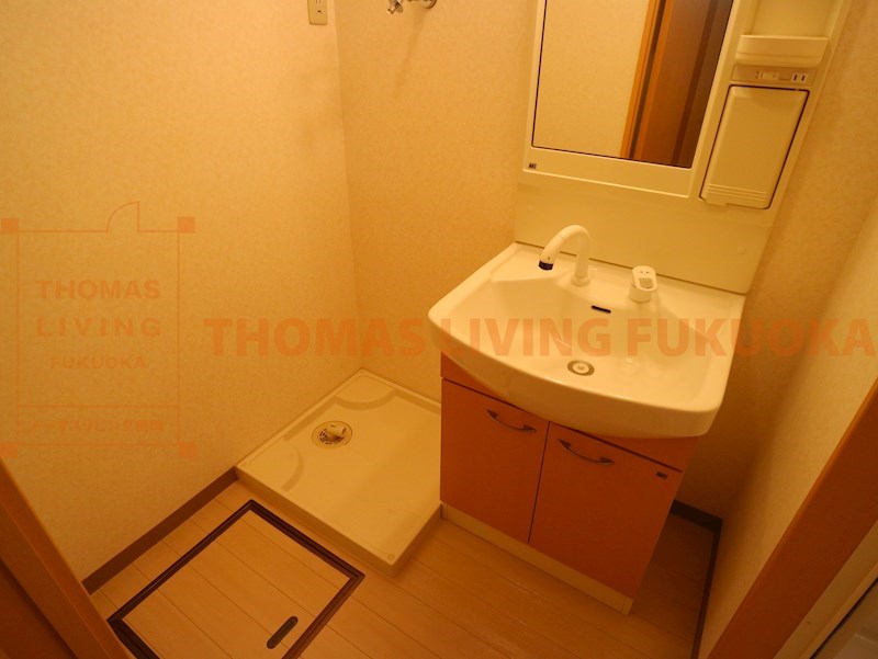 洗面設備　写真は同型別物件・現況優先