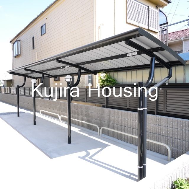 その他共有部分　屋根付き駐輪場完備です♪