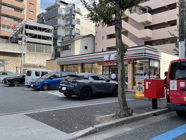 コンビニ　セブンイレブン（コンビニ）まで60m