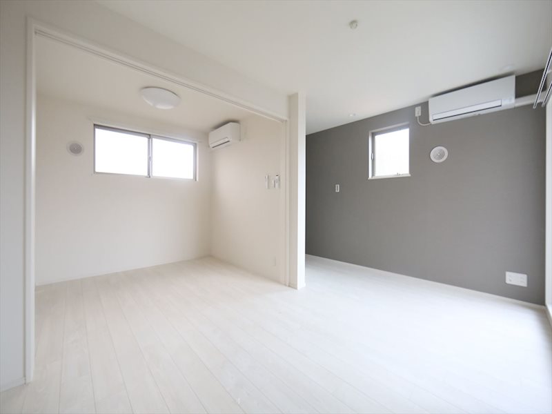 居室・リビング　ＬＤＫ9.4帖　洋室3.7帖　ロフト3.4帖