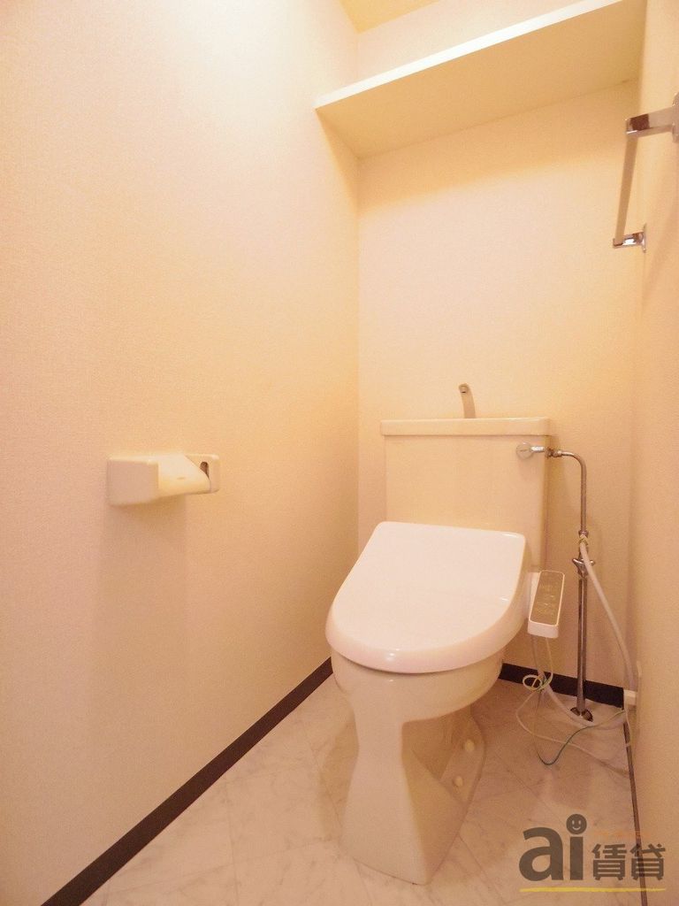 トイレ　※同仕様写真です