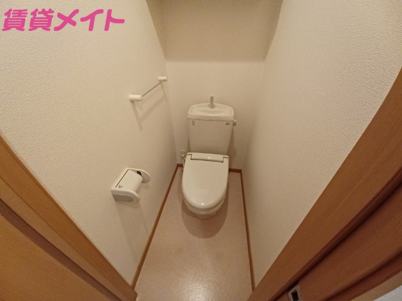 トイレ　同タイプの部屋写真です
