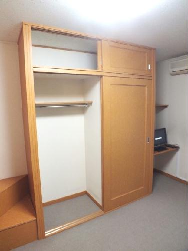 収納　クローゼット