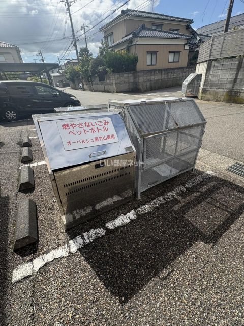 オーベルジュ紫竹山Iの外観写真