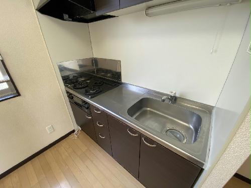 キッチン　設備・仕様は号室により異なる為、現況を優先致します。