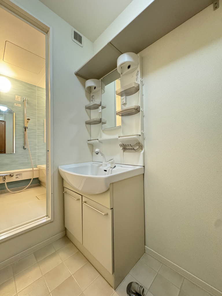 洗面設備　忙しい朝には欠かせない洗面所です