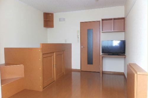 居室・リビング　大型家電設置済みのお部屋です。