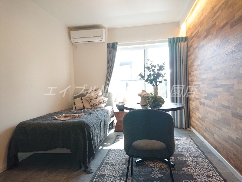 居室・リビング　モデルルームの為、家具備品は付属しません。