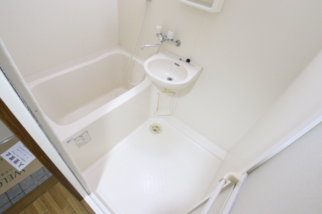 バス・シャワールーム　※別号室のお写真のため現況優先