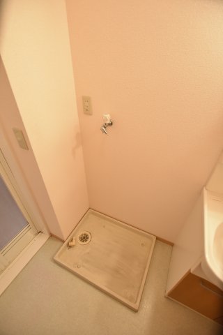 その他　同物件、別号室の写真です。