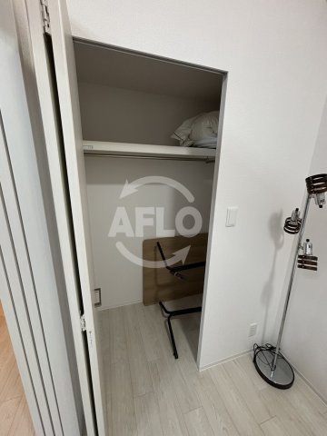 収納　Luxe玉造南　ウォークインクローゼット