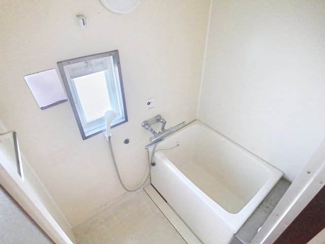 バス・シャワールーム　2025年12月撮影