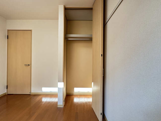 収納　洋室収納