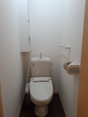 トイレ　【ＮＭＯＮ　Ｆ】清潔感のあるトイレです