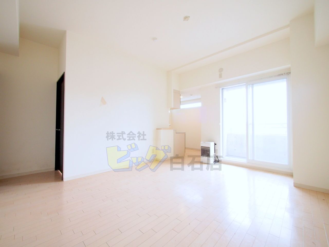 居室・リビング　広々１３帖のＬＤＫです♪