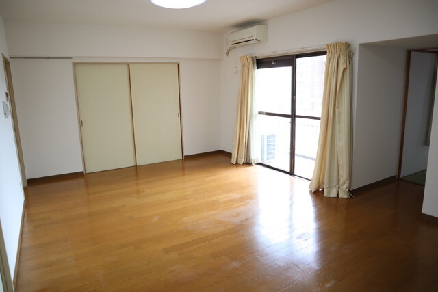 居室・リビング　リビング