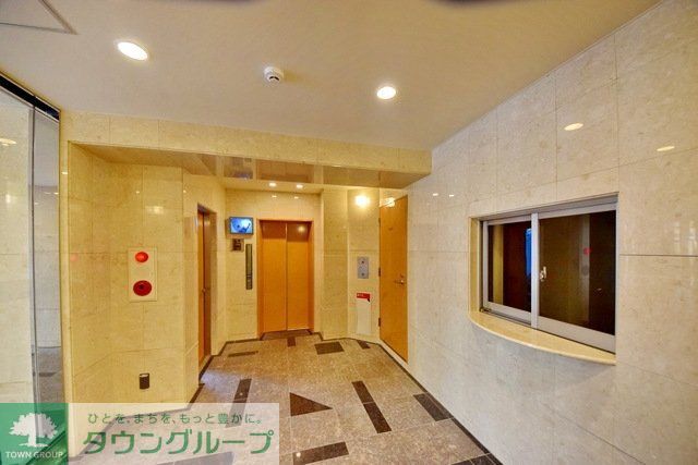 エントランス　エントランス