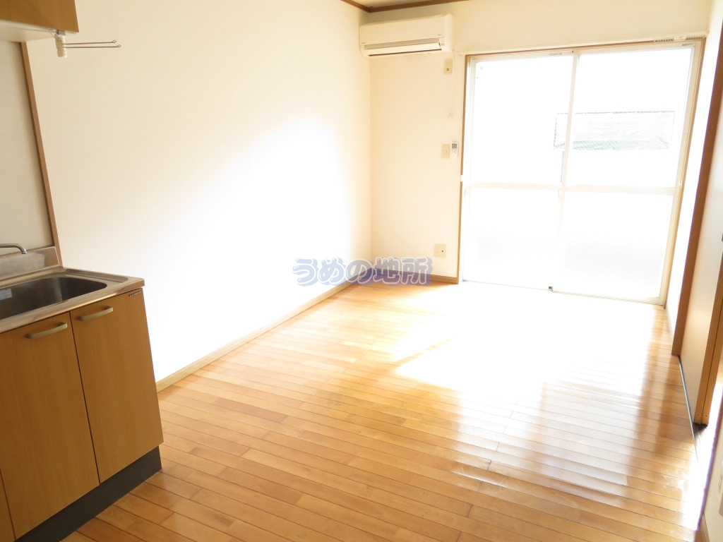 居室・リビング　リビング