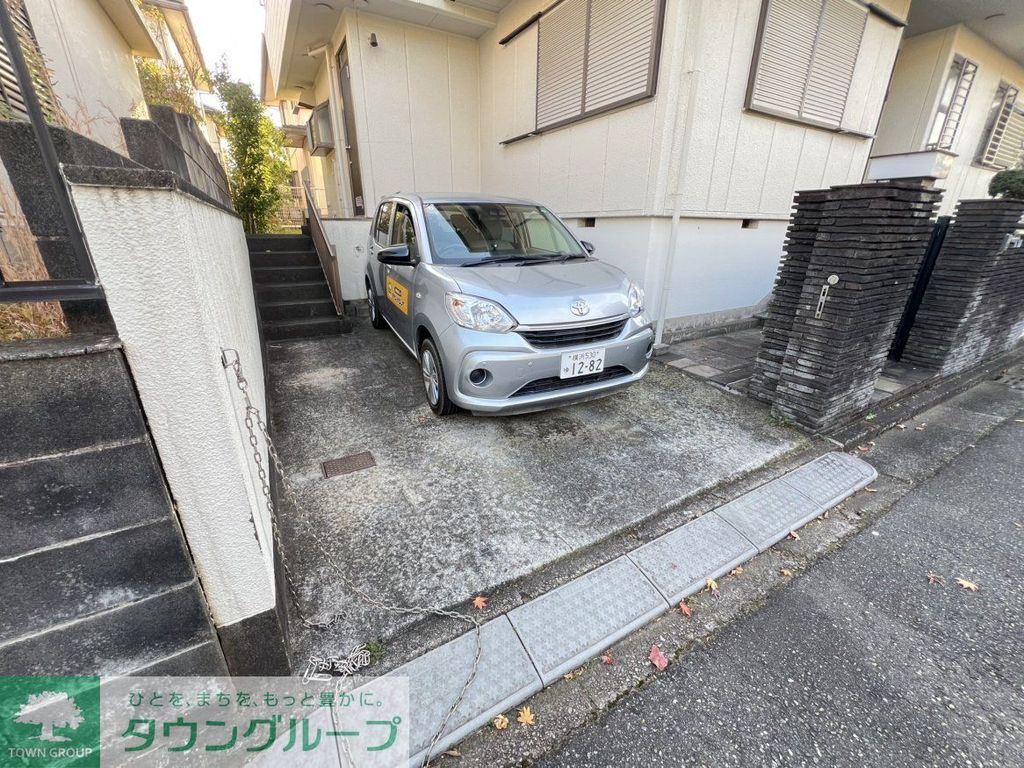 駐車場　駐車場