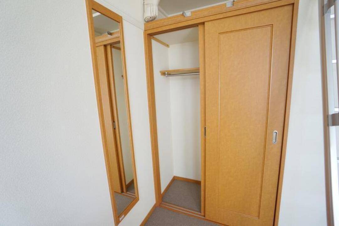 収納　クローゼット