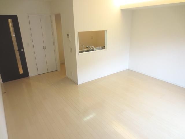 居室・リビング　★日当たり良好★