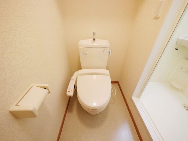 トイレ　★シャワー付きトイレ★