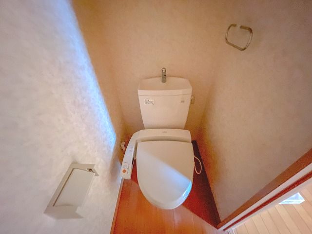 トイレ　清潔感のあるトイレです