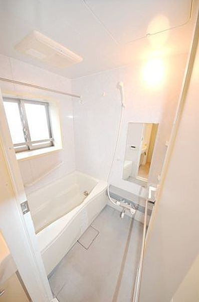 バス・シャワールーム　別部屋参考写真