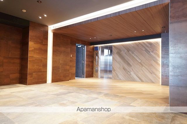 ロビー　ロビー