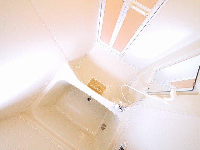 バス・シャワールーム　きれいなお風呂です