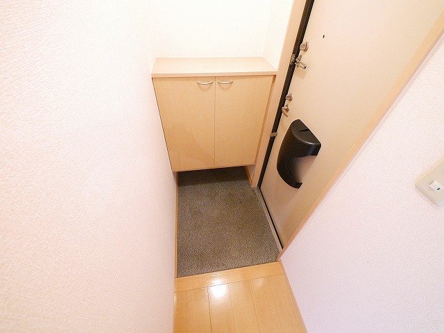 玄関　シンプルで使いやすい玄関です