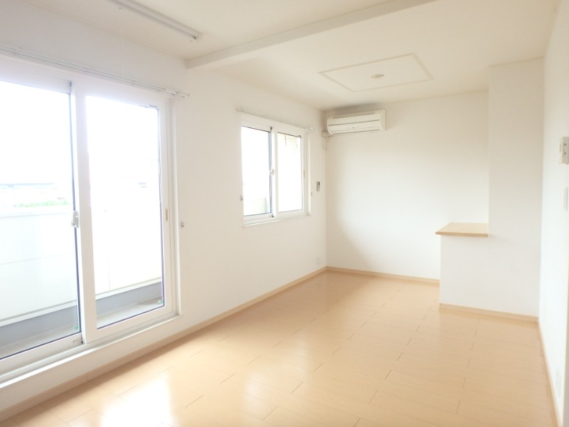 居室・リビング　図面と現状に相違がある場合には現状を優先