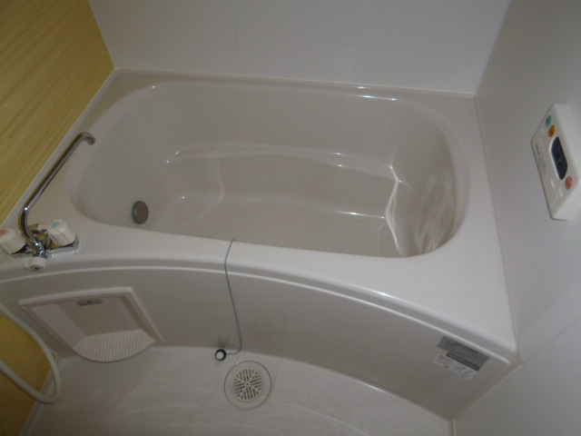 バス・シャワールーム　追い炊きバス