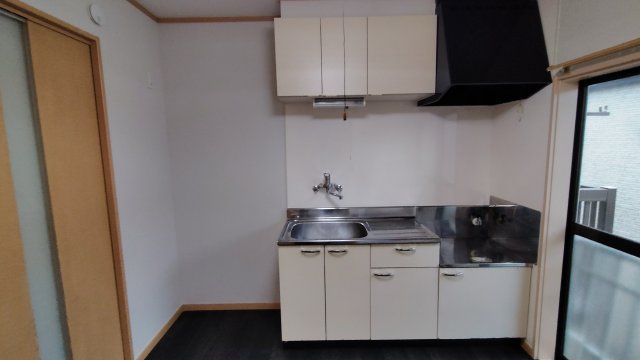 キッチン　冷蔵庫もおけるキッチンです