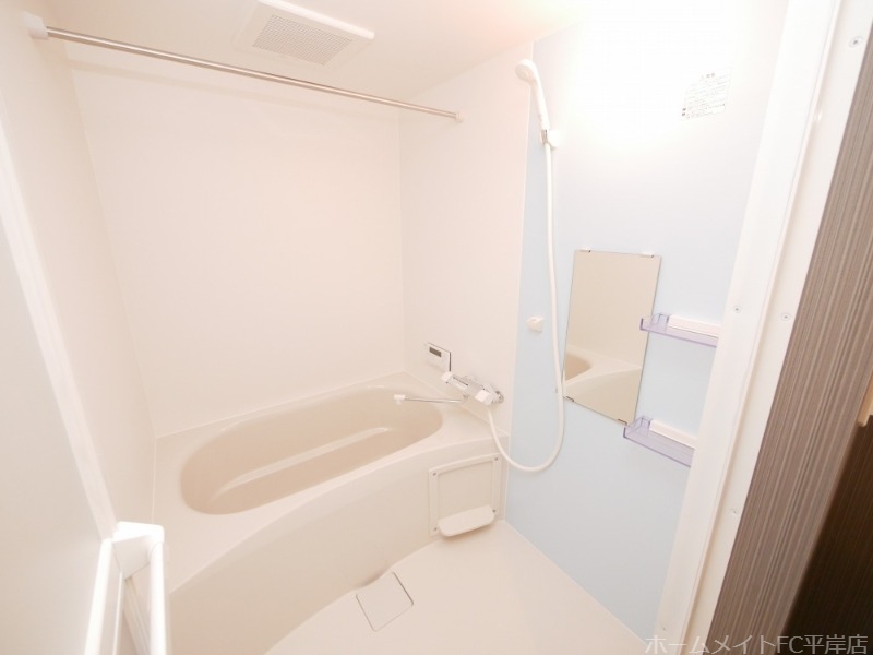 バス・シャワールーム　ゆったりとしたお風呂です♪