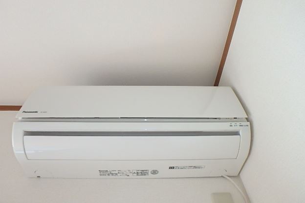 その他設備　エアコンも新品ですよ。