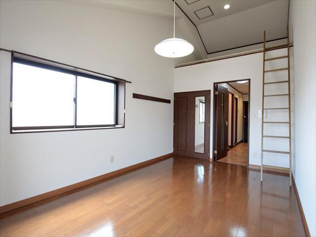 居室・リビング　松山市喜与町　ハイツ楡の森　　リビング