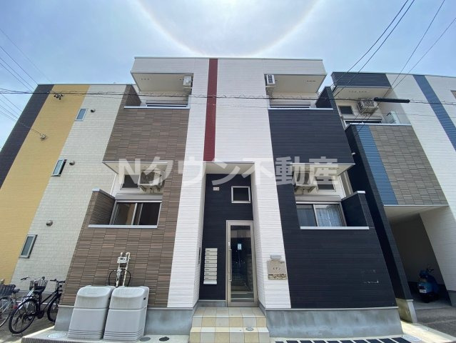 建物外観　外観は落ち着いています