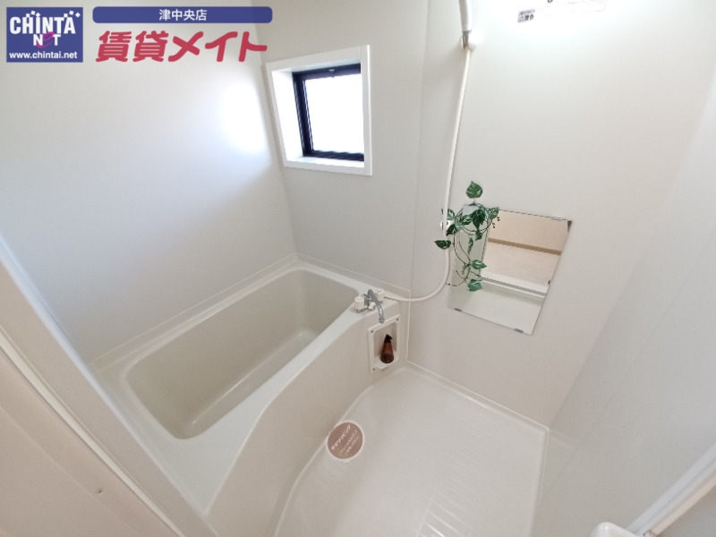 バス・シャワールーム　同型参考写真