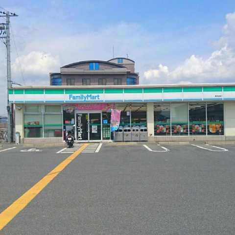 コンビニ　ファミリーマート東安堵店（コンビニ）まで602m