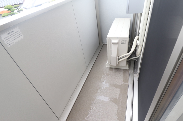 バルコニー　【クレスト黄金町】