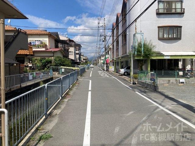 その他　前面道路（その他）まで1m