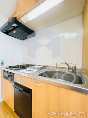 キッチン　※同物件　別間取り　参考写真