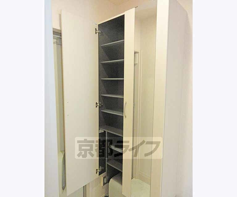 収納　玄関にはシューズボックスが付いています！