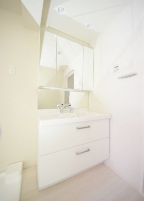 洗面設備　★★綺麗な独立洗面所★★